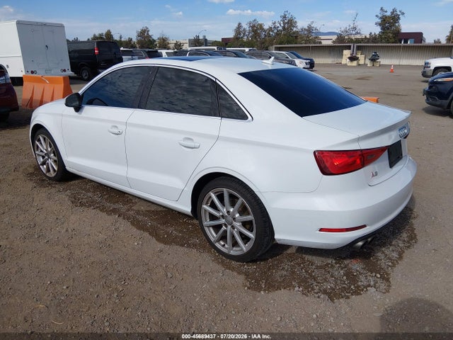 Audi A3 1.8t Premium 2015 WAUACGFFXF1004959 Image 3