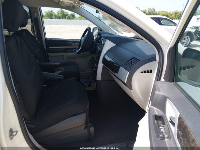 45689449 :رقم المزاد ، 2D4RN5D17AR256459 vin ، 2010 Dodge Grand Caravan Sxt مزاد بيع