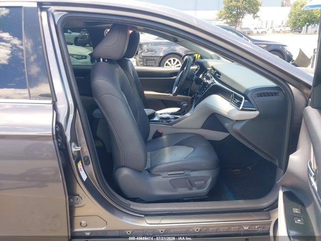Продаж на аукціоні авто 2018 Toyota Camry Hybrid Xle, vin: 4T1B21HK9JU003600, номер лоту: 45689474