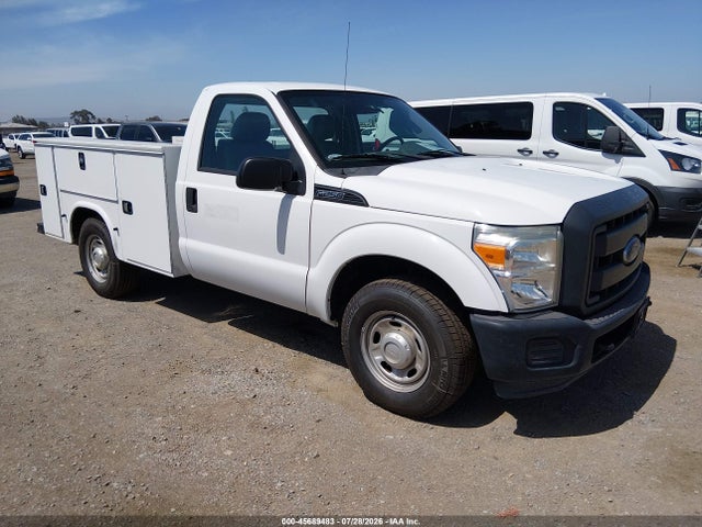 2016 1FDBF2A65GED31140 main image