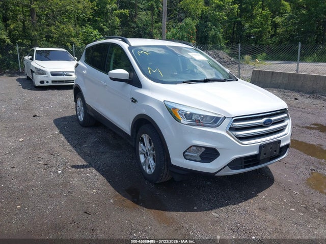 45689485 :رقم المزاد ، 1FMCU9HD0JUC88301 vin ، 2018 Ford Escape Sel مزاد بيع