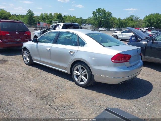 45689606 :رقم المزاد ، 1VWCV7A38FC032571 vin ، 2015 Volkswagen Passat 2.0l Tdi Sel Premium مزاد بيع