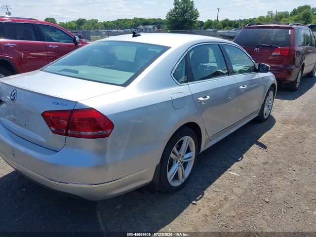 45689606 :رقم المزاد ، 1VWCV7A38FC032571 vin ، 2015 Volkswagen Passat 2.0l Tdi Sel Premium مزاد بيع