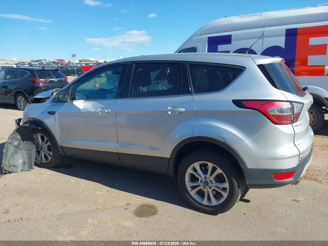 45689620 :رقم المزاد ، 1FMCU9GD3HUE53222 vin ، 2017 Ford Escape Se مزاد بيع