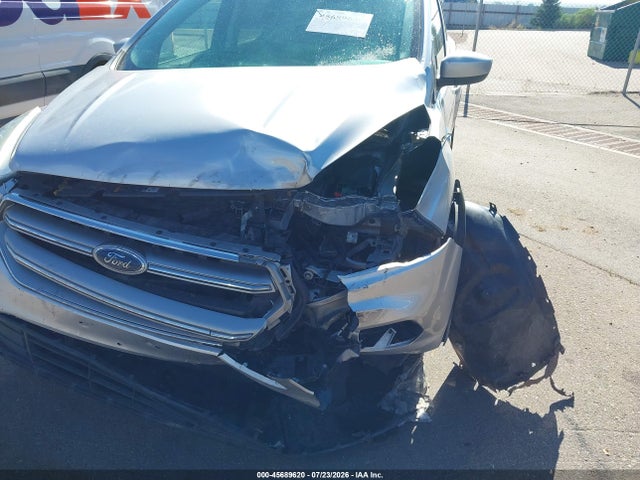 45689620 :رقم المزاد ، 1FMCU9GD3HUE53222 vin ، 2017 Ford Escape Se مزاد بيع