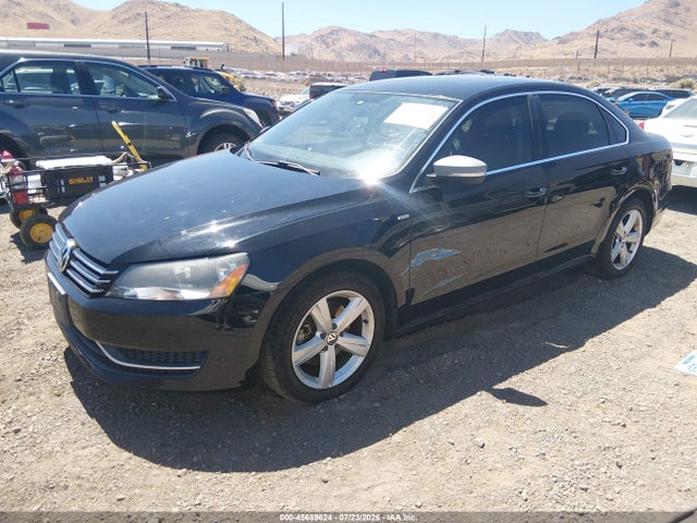 1VWAT7A39EC023115 Volkswagen Passat 1.8t Wolfsburg Edition