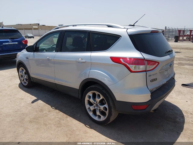 1FMCU9J98FUB60630 Ford Escape Titanium
