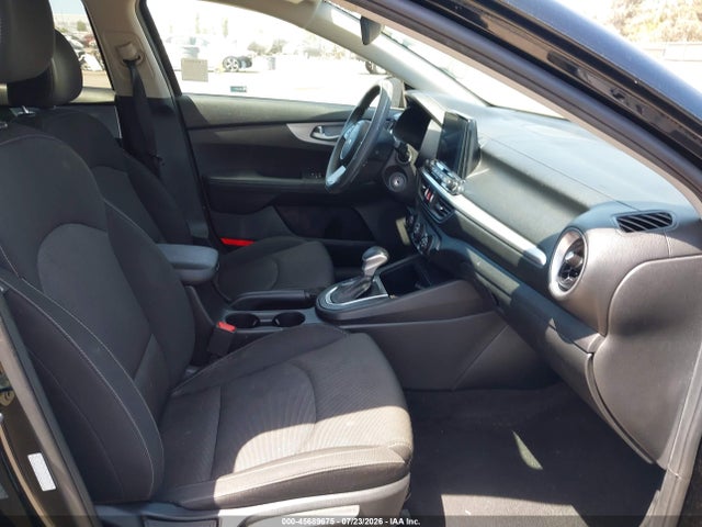 3KPF24AD0RE737961 KIA FORTE LX