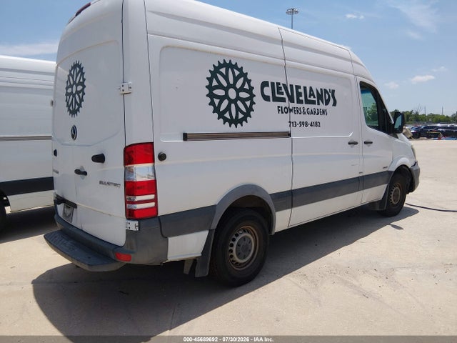 2014 Mercedes-benz Sprinter 2500 Normal Roof მანქანა იყიდება აუქციონზე, vin: WD3PE7DC3E5852621, აუქციონის ნომერი: 45689692