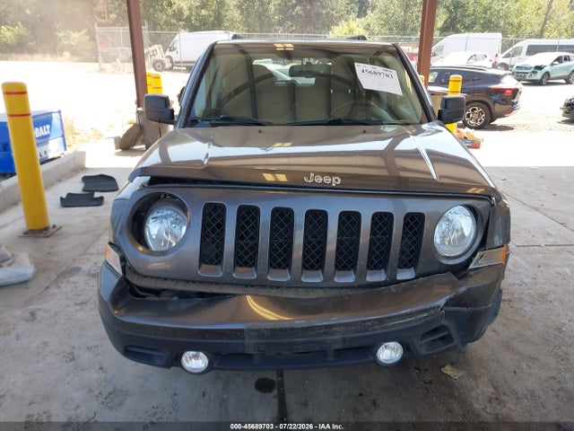 45689703 :رقم المزاد ، 1C4NJPFB6GD537656 vin ، 2016 Jeep Patriot Latitude مزاد بيع