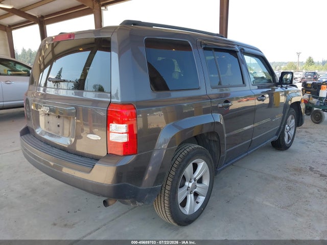 45689703 :رقم المزاد ، 1C4NJPFB6GD537656 vin ، 2016 Jeep Patriot Latitude مزاد بيع