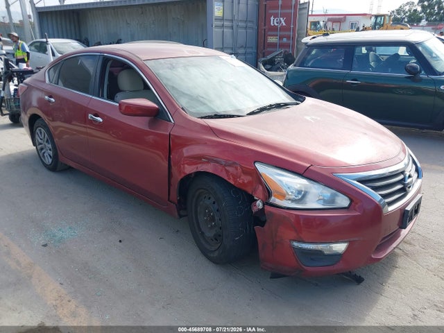 2015 1N4AL3AP8FC226471 main image