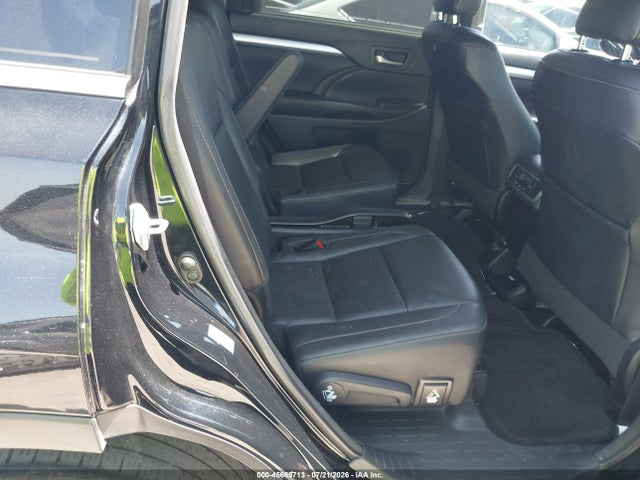Toyota Highlander Xle 2017 5TDKZRFH5HS195411 Image 8