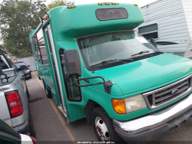 2004 Ford E-450 Cutaway Standard მანქანა იყიდება აუქციონზე, vin: 1FDXE45S94HB49995, აუქციონის ნომერი: 45689734