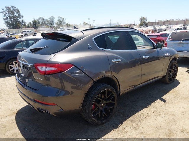 Maserati LEVANTE S 2017 ZN661YUS7HX246143 Image 4