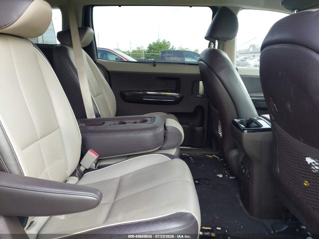 45689845 :رقم المزاد ، KNDME5C12H6272000 vin ، 2017 Kia Sedona Sx Luxury مزاد بيع