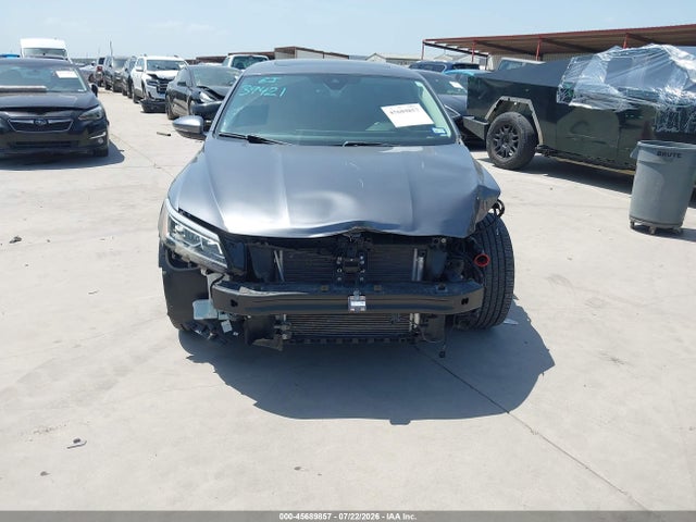 45689857 :رقم المزاد ، 1VWCA7A33JC041960 vin ، 2018 Volkswagen Passat 2.0t Sel Premium مزاد بيع
