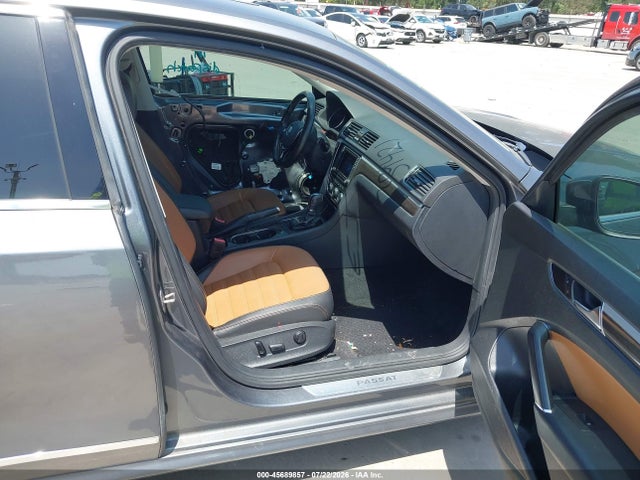 45689857 :رقم المزاد ، 1VWCA7A33JC041960 vin ، 2018 Volkswagen Passat 2.0t Sel Premium مزاد بيع