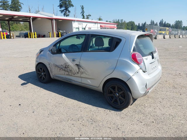 Chevrolet Spark 1lt Cvt 2015 KL8CD6S99FC723538 Image 3