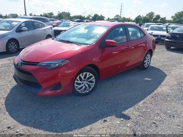 45689922 :رقم المزاد ، 2T1BURHEXJC064636 vin ، 2018 Toyota Corolla Le مزاد بيع