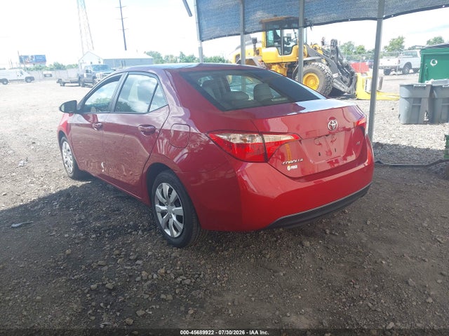 45689922 :رقم المزاد ، 2T1BURHEXJC064636 vin ، 2018 Toyota Corolla Le مزاد بيع