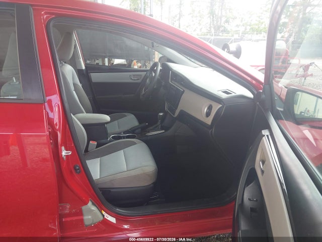 45689922 :رقم المزاد ، 2T1BURHEXJC064636 vin ، 2018 Toyota Corolla Le مزاد بيع