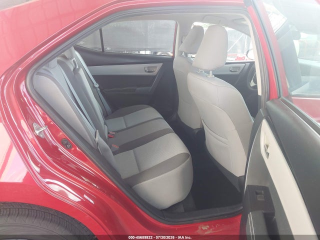 45689922 :رقم المزاد ، 2T1BURHEXJC064636 vin ، 2018 Toyota Corolla Le مزاد بيع