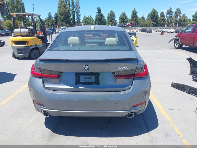 3MW69FF04R8E71174 BMW 330I