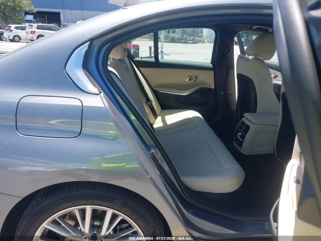 3MW69FF04R8E71174 BMW 330I