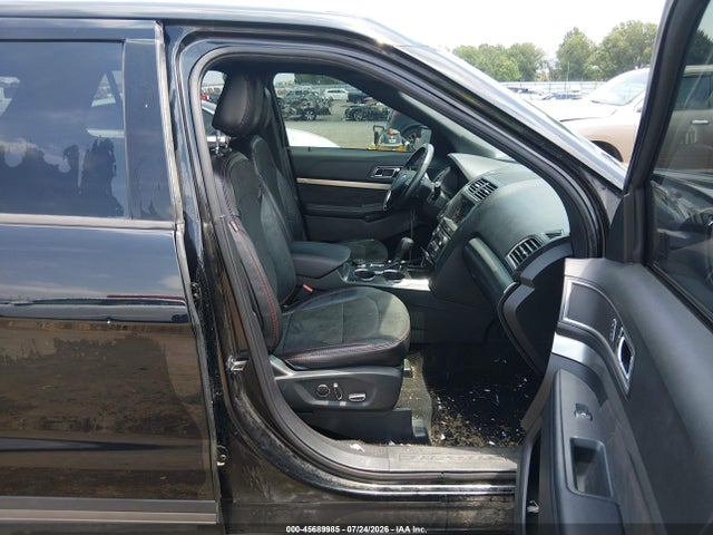 Продаж на аукціоні авто 2018 Ford Explorer Xlt, vin: 1FM5K8D86JGC20777, номер лоту: 45689985