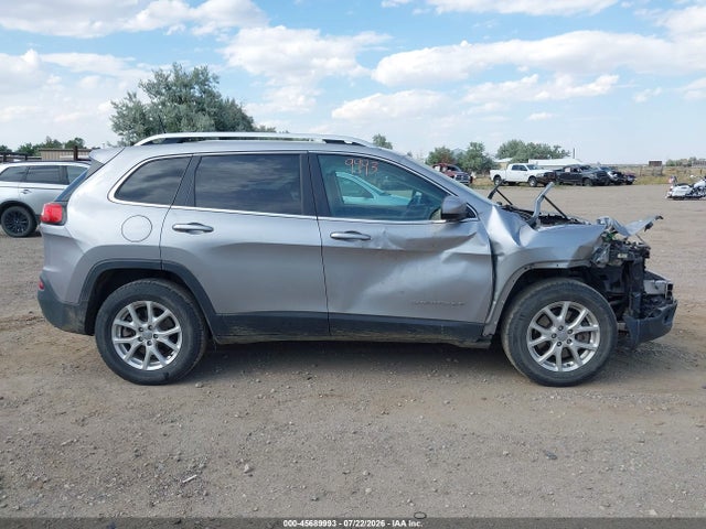 Продажа на аукционе авто 2016 Jeep Cherokee Latitude, vin: 1C4PJMCS6GW162982, номер лота: 45689993