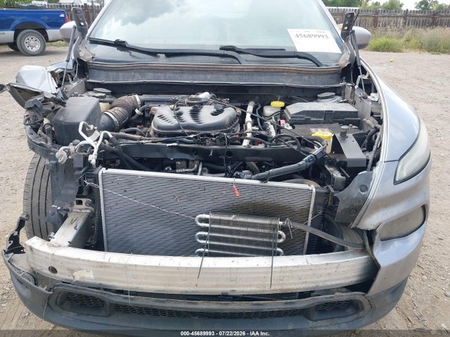 Продажа на аукционе авто 2016 Jeep Cherokee Latitude, vin: 1C4PJMCS6GW162982, номер лота: 45689993