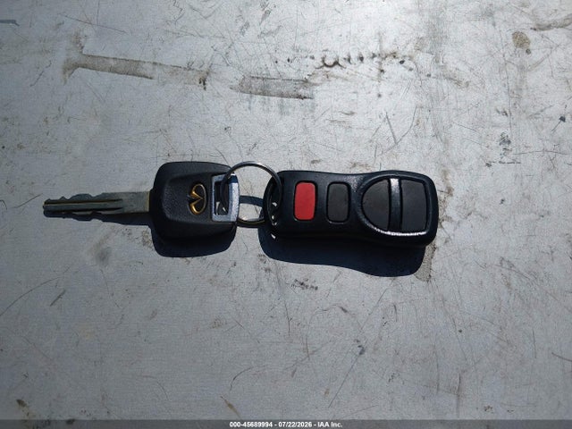 2001 Infiniti I30 Luxury მანქანა იყიდება აუქციონზე, vin: JNKCA31A81T022605, აუქციონის ნომერი: 45689994
