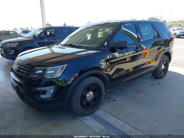 Ford Utility Police Interceptor 2017 1FM5K8AR5HGE25966 Image 2