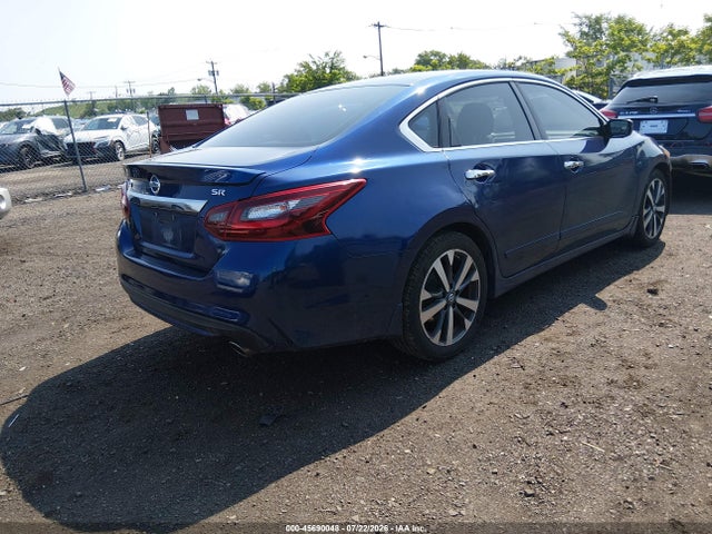 2017 Nissan Altima 2.5 Sr მანქანა იყიდება აუქციონზე, vin: 1N4AL3AP5HC493120, აუქციონის ნომერი: 45690048