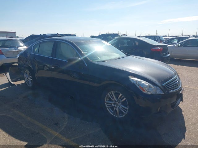 45690058 :رقم المزاد ، JN1CV6AR8FM524628 vin ، 2015 Infiniti Q40 مزاد بيع