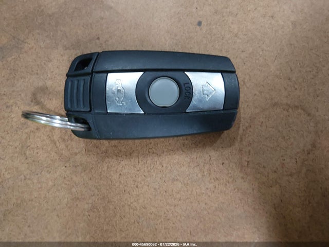 Продажа на аукционе авто 2007 Bmw 328xi, vin: WBAVT73517FZ36050, номер лота: 45690062