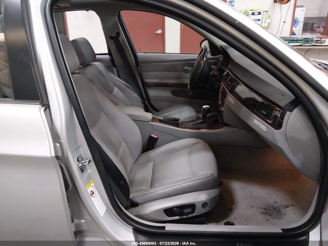 Продажа на аукционе авто 2007 Bmw 328xi, vin: WBAVT73517FZ36050, номер лота: 45690062