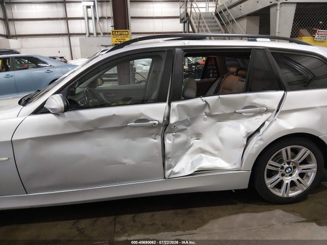 Продажа на аукционе авто 2007 Bmw 328xi, vin: WBAVT73517FZ36050, номер лота: 45690062