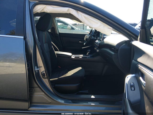 3N1AB8DV8NY256132 Nissan Sentra Sr Xtronic Cvt