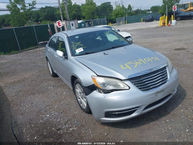 Продаж на аукціоні авто 2011 Chrysler 200 Lx, vin: 1C3BC4FG5BN530972, номер лоту: 45690101