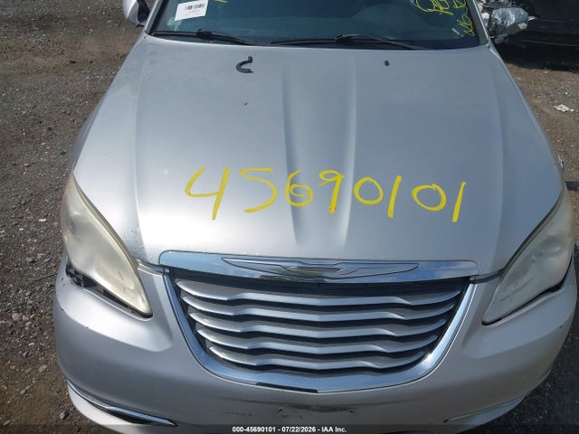 Aukcja sprzedaży 2011 Chrysler 200 Lx, vin: 1C3BC4FG5BN530972, numer aukcji: 45690101