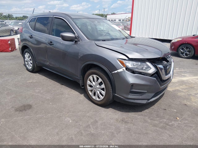 2018 Nissan Rogue S მანქანა იყიდება აუქციონზე, vin: 5N1AT2MT0JC758816, აუქციონის ნომერი: 45690131