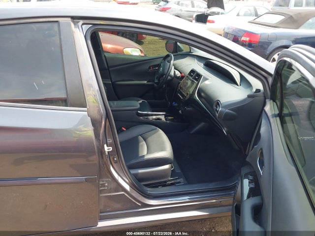 JTDL9RFU1K3001032 Toyota PRIUS XLE