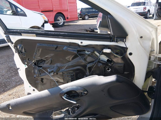 2003 Chrysler Sebring Lxi მანქანა იყიდება აუქციონზე, vin: 1C3EL56R43N503803, აუქციონის ნომერი: 45690150