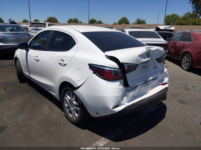 3MYDLBYV6HY161122 Toyota YARIS IA