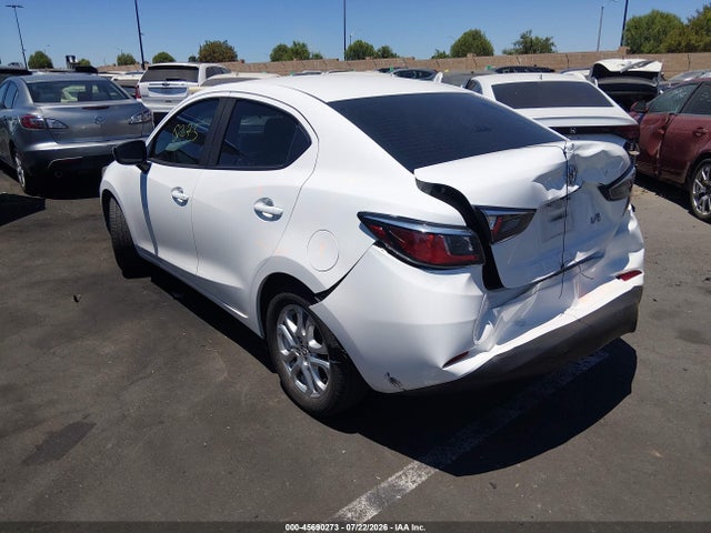 3MYDLBYV6HY161122 Toyota YARIS IA
