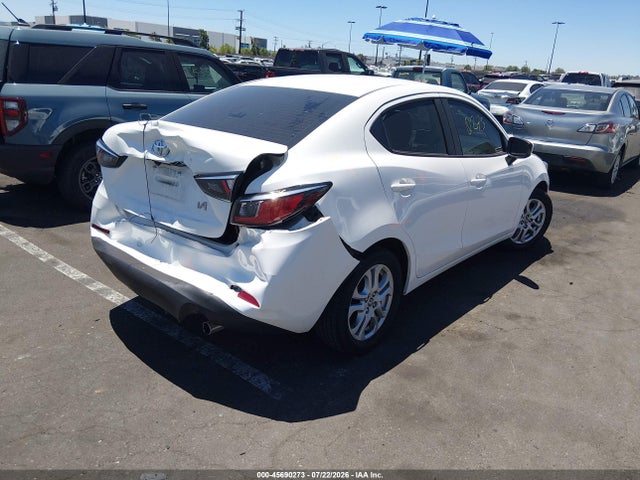 3MYDLBYV6HY161122 Toyota YARIS IA