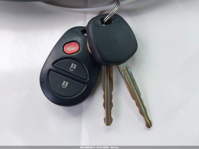 45690274 :رقم المزاد ، 5TFFW5F16GX202512 vin ، 2016 Toyota Tundra Limited 5.7l V8 مزاد بيع