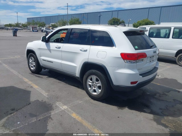 Jeep Grand Cherokee Laredo 2017 1C4RJFAG8HC622360 Image 3